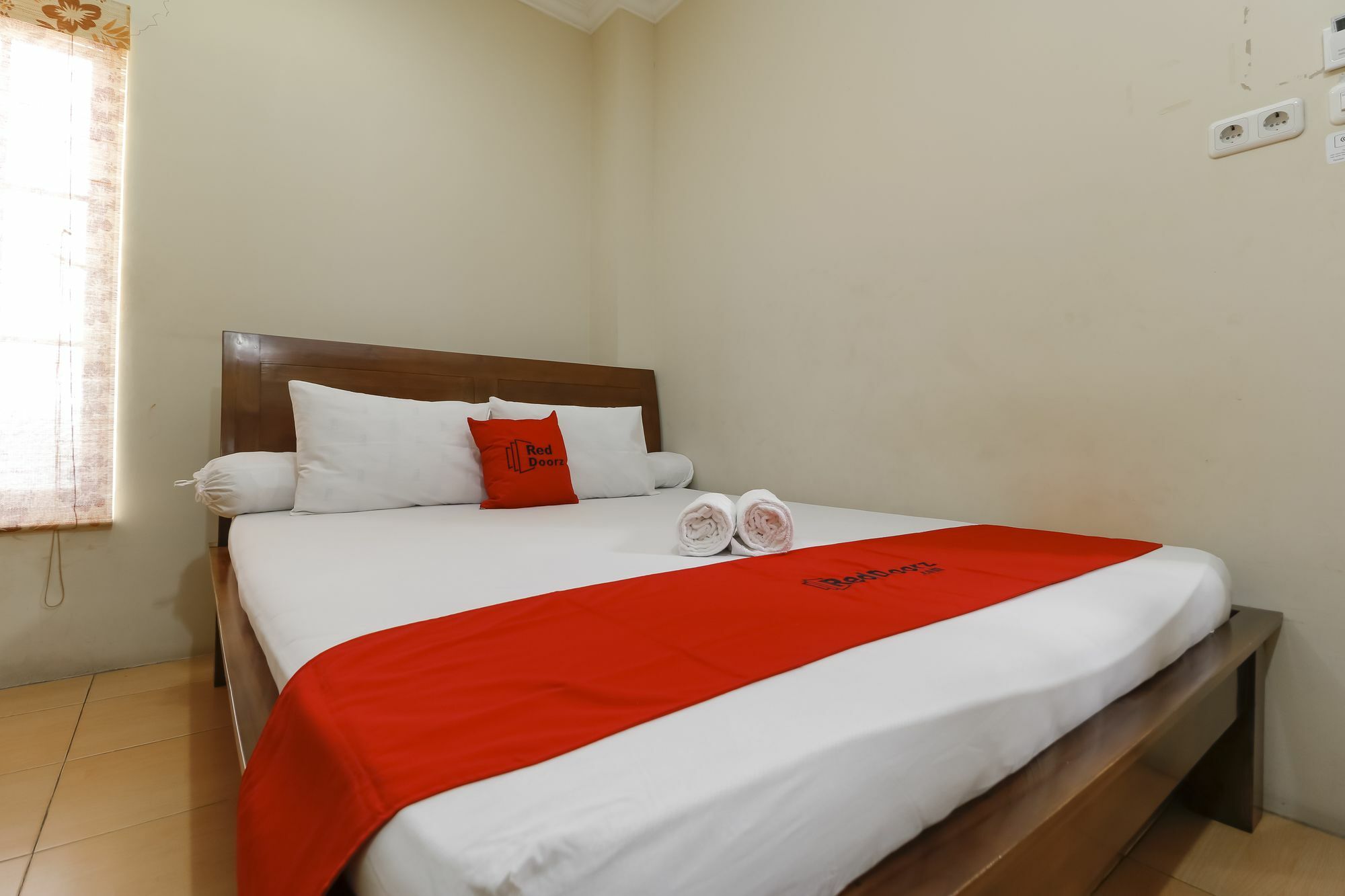 Hotel Reddoorz @ Kwitang Yakarta Exterior foto